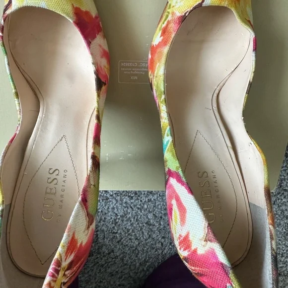 Guess Multicolor Floral Heels - Picture 4 of 5